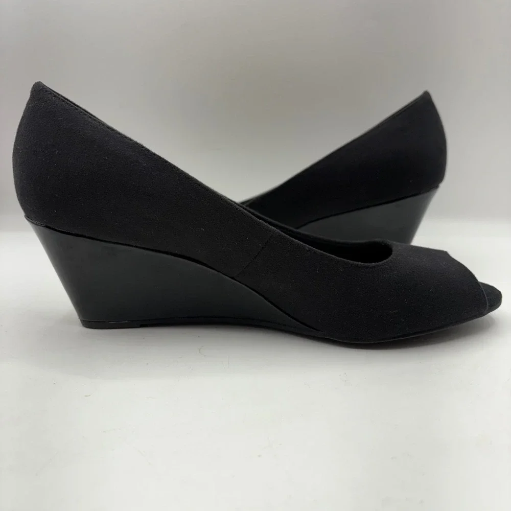 Comfort Plus by‎ Predictions Black Peep Toe Wedge Heels Size 10
